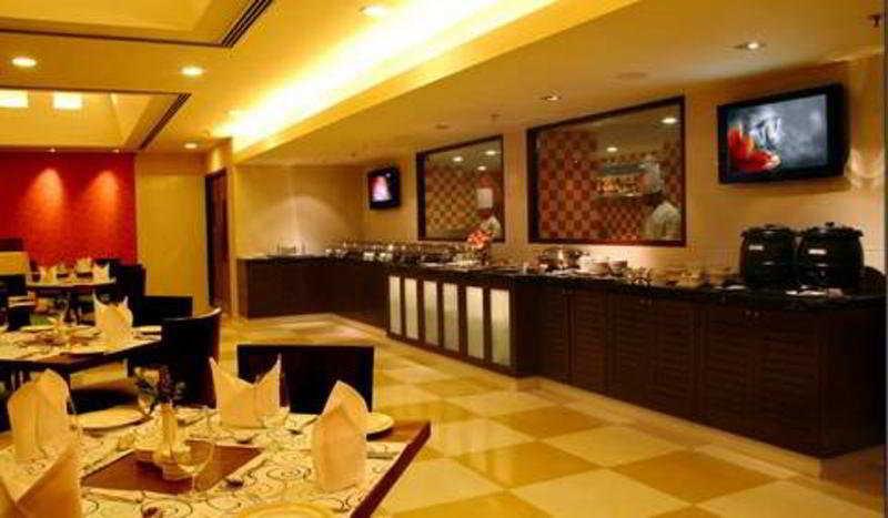 Aditya Hometel Hyderabad Restaurante foto